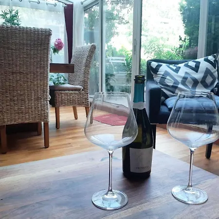 Apartment Avec Terrasse Au Calme Paris
